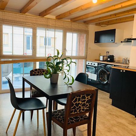 Loft 60M2 2-4 Personnes Avec Garage Et Wifi 3 Rue St Joseph St Etienne Proche Centre-Ville Saint-Etienne  Exterior photo